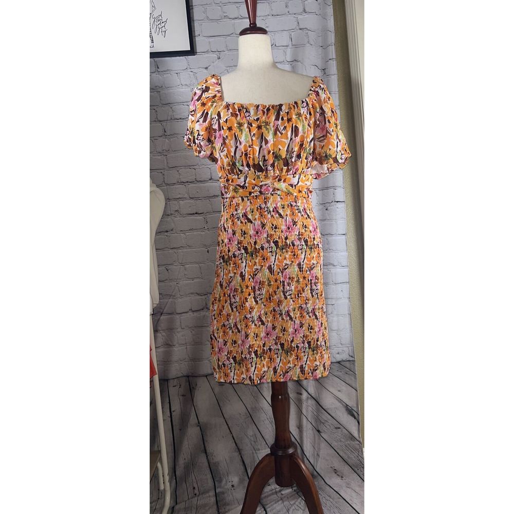 Womens Smocked Tie Back Floral Knee Length Dress L NWT